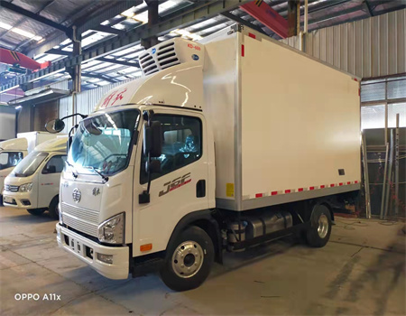 ����{�Ɔ��Ŏ��P����܇