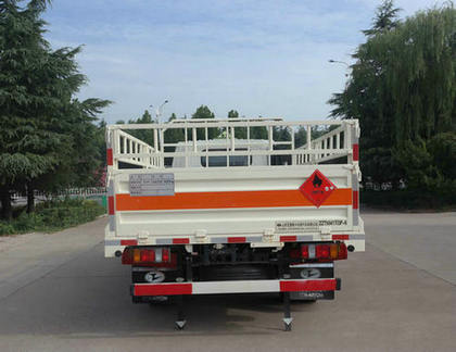 ZZT5041TQP-6型氣瓶運(yùn)輸車5.jpg